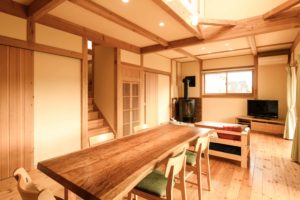 茨城県の工務店ベースポイントのリビング写真