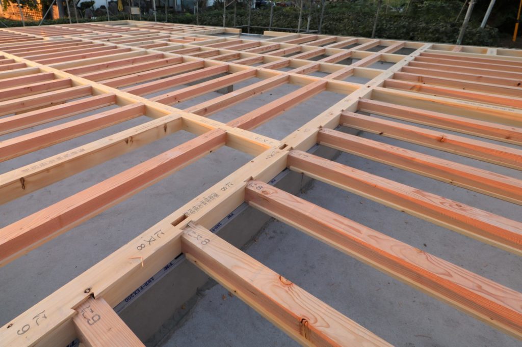 つくばで高性能住宅を建てるベースポイントの剛床工法