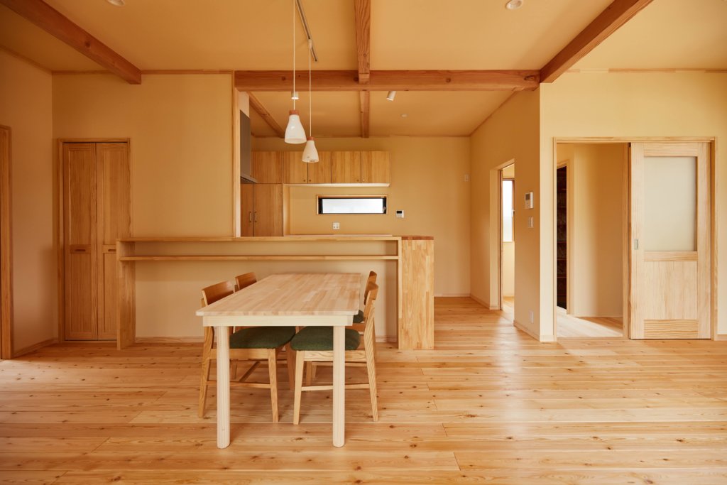 茨城県で高気密高断熱の家を手掛けるベースポイントのリビング施工例