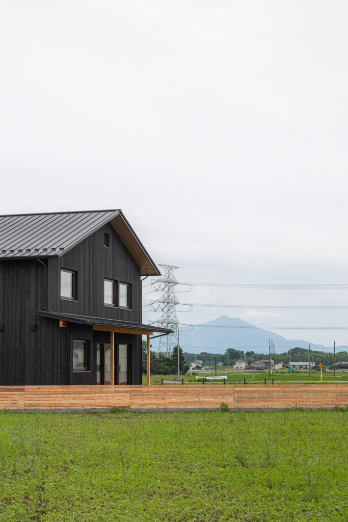 つくばの木の家・高性能住宅専門店ベースポイントの施工した焼杉の家